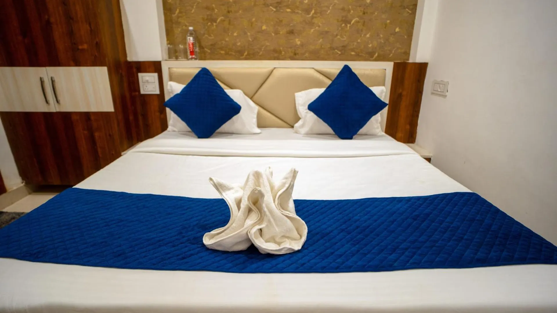 The Pleasure Stay Varanasi 3*,  India